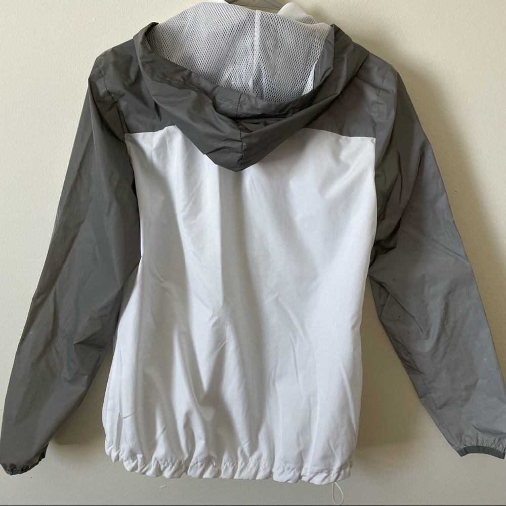 *HOT ITEM* Fila Reflective Running Windbreaker - Picture 7 of 10